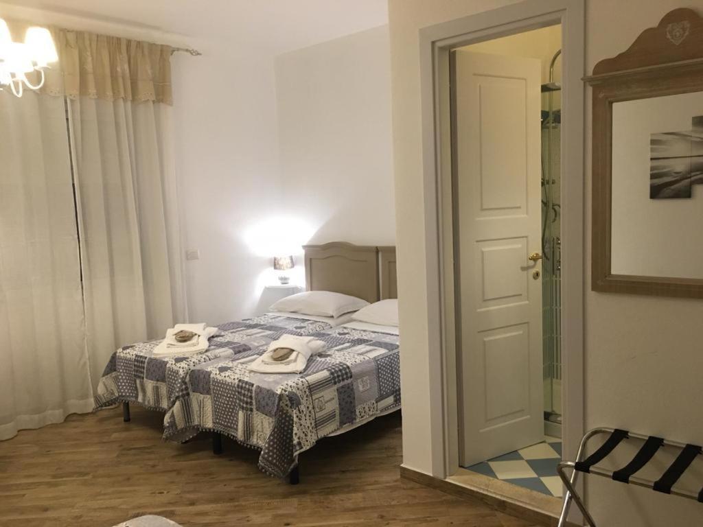 City Garden Guest House Ольбия Экстерьер фото