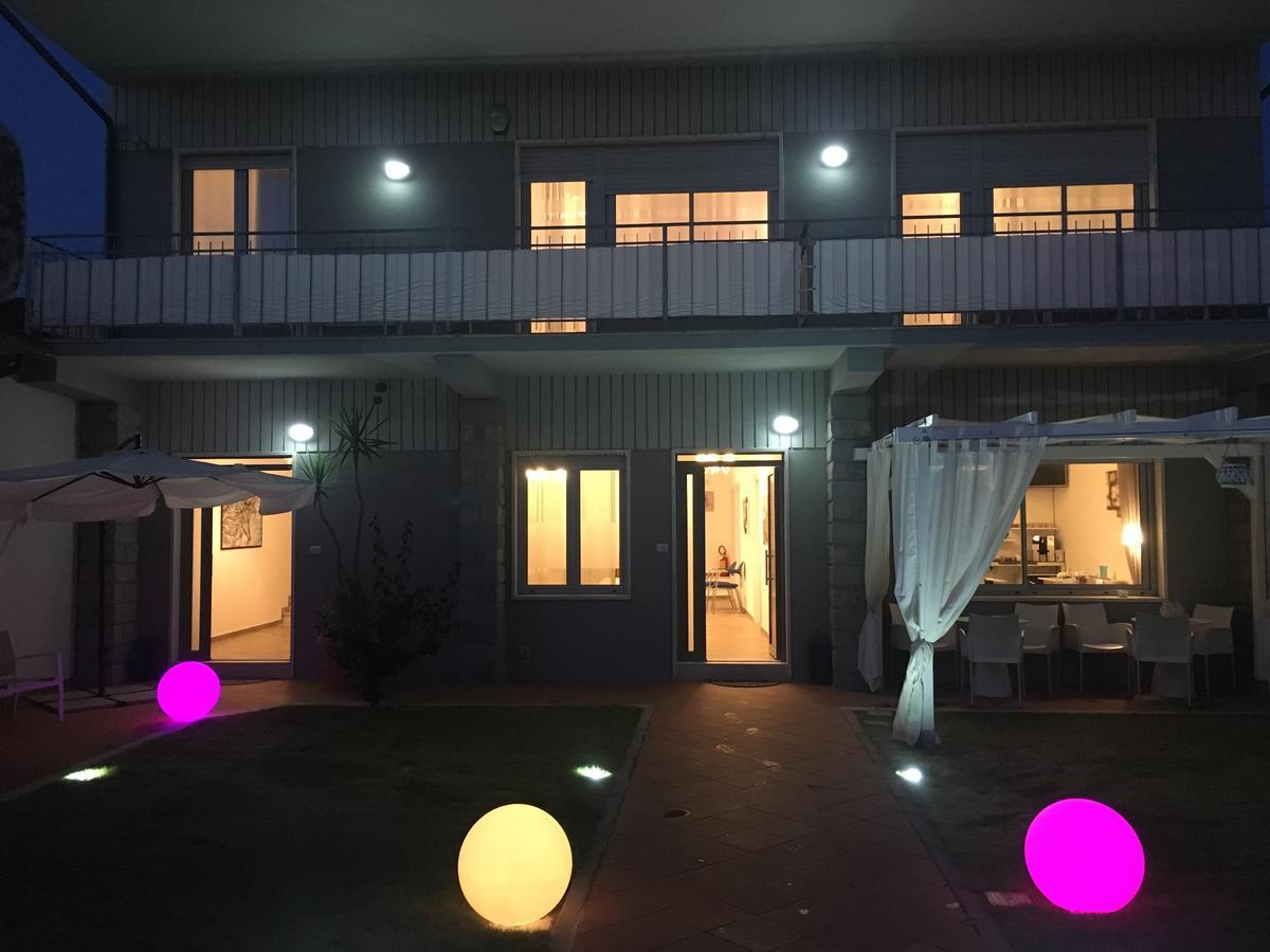 City Garden Guest House Ольбия Экстерьер фото