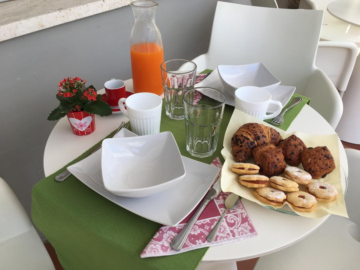 City Garden Guest House Ольбия Экстерьер фото